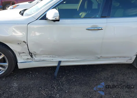 2018 Infiniti Q70 3.7 Luxe из США, поврежденный, VIN JN1BY1AP6JM180696